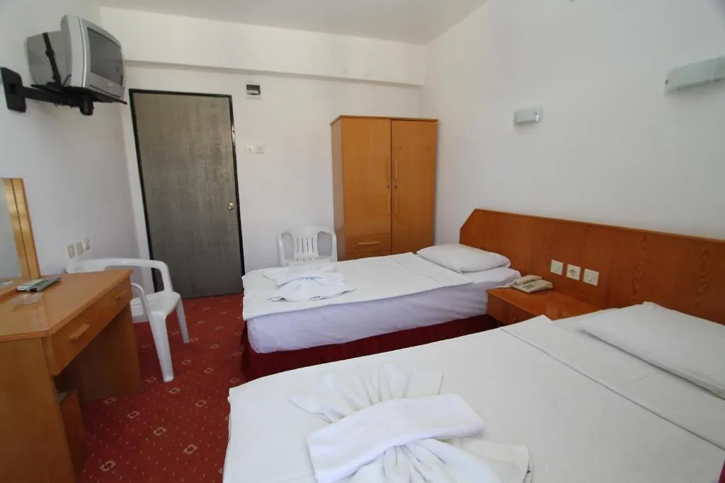 Kanarya Otel Çeşme Turkiet
