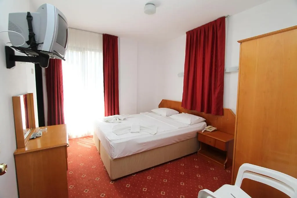Kanarya Otel Çeşme