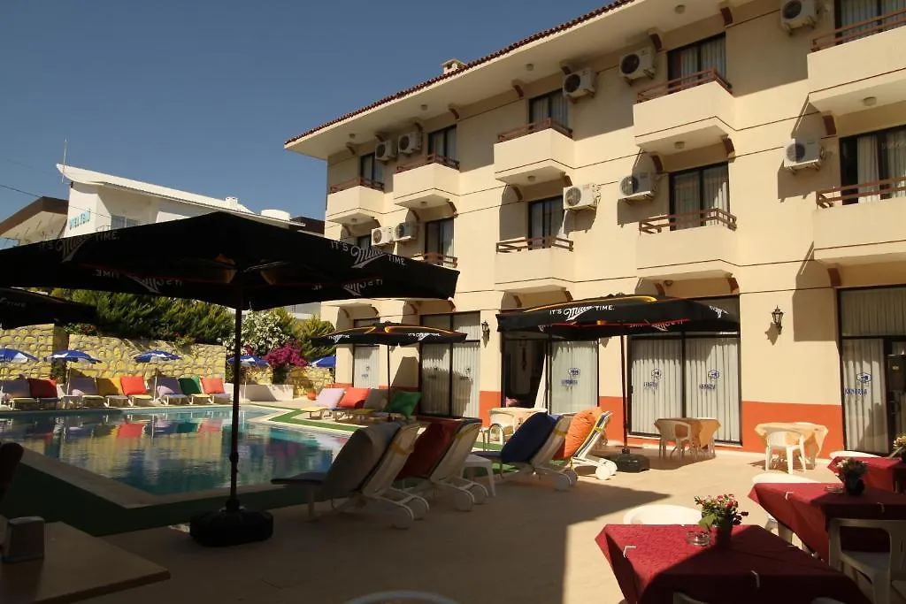 Hotell Kanarya Otel Çeşme