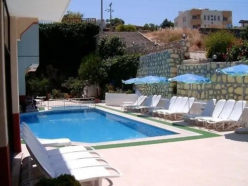 Kanarya Otel Cesme