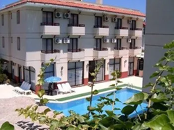Kanarya Otel Çeşme